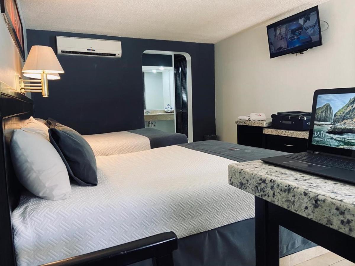 Hotel La Finca 에르모시요 외부 사진